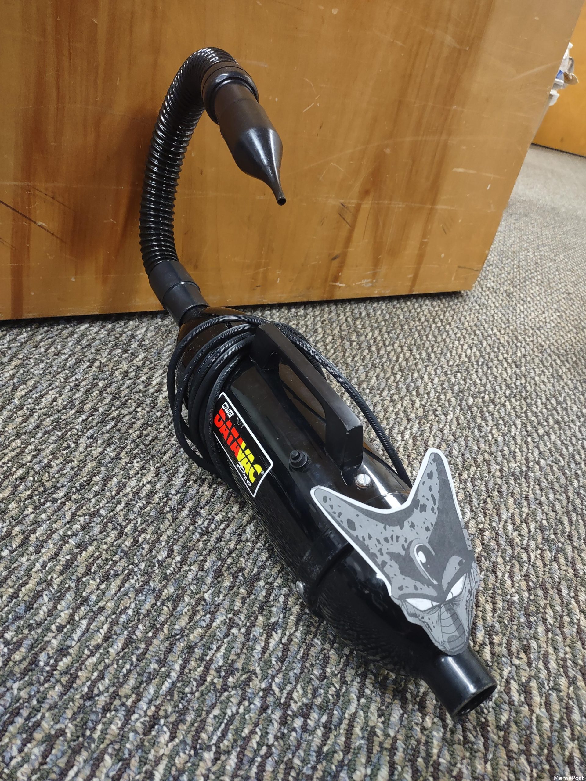 Jazzed Up the Electronics Vacuum at Work: Improving Efficiency in Tech Cleaning Solutions!